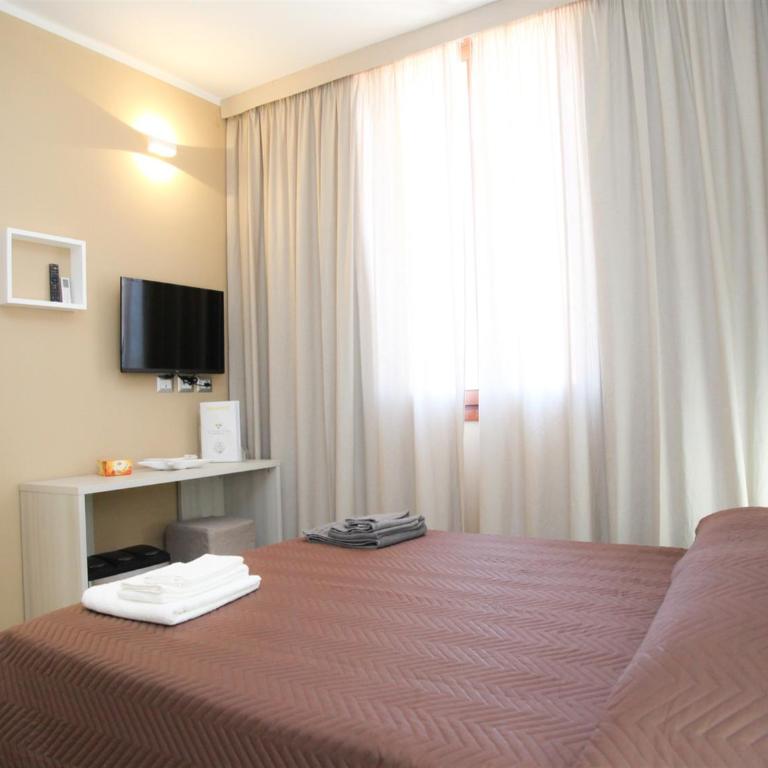 Le Stanze Del Centro - Camera Matrimoniale con Bagno Privato - 10