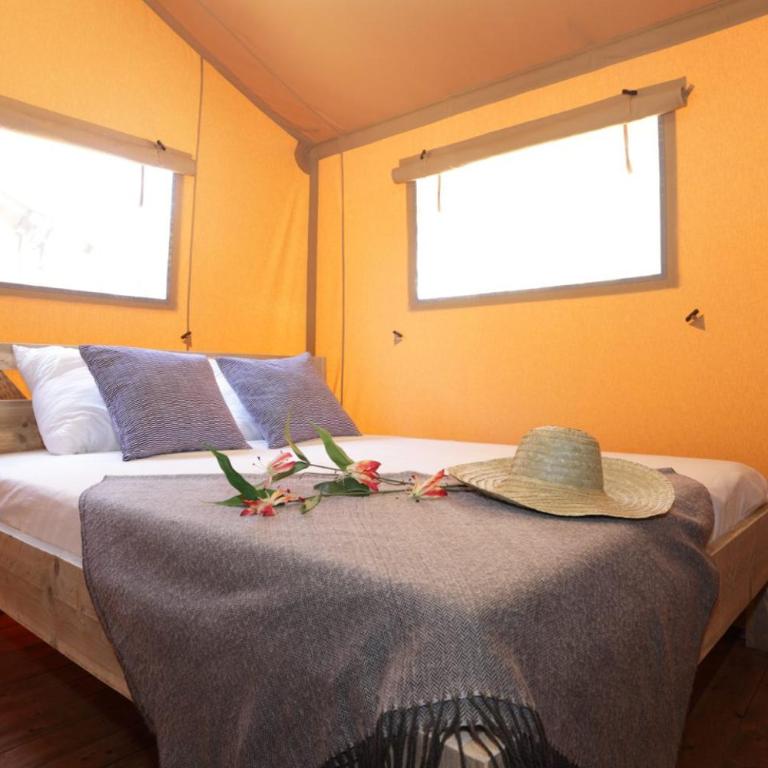 Camping Sènia Cala Canyelles - Bungalow - 3