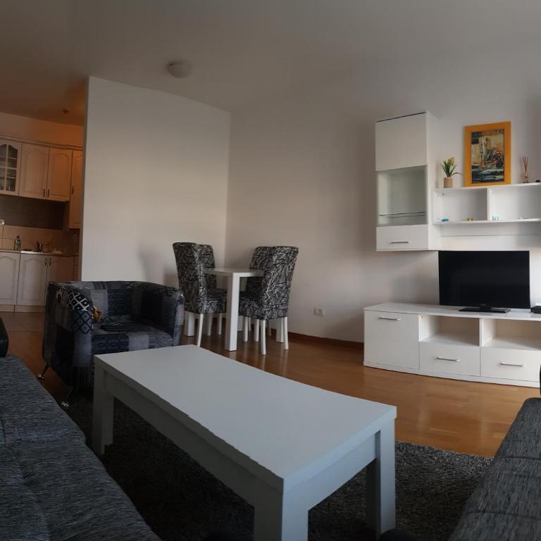 Zebra - One-Bedroom Apartment - 13