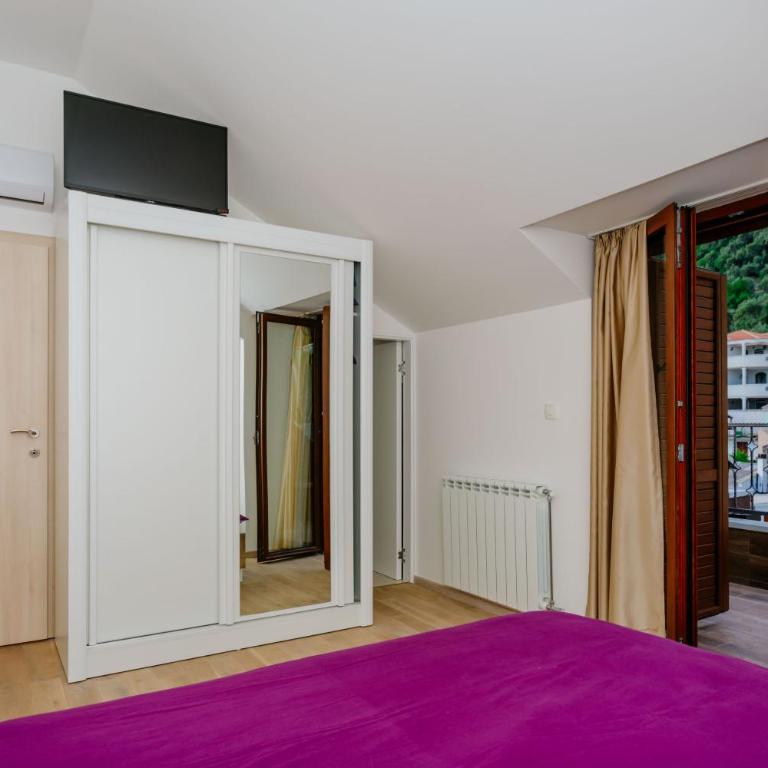 Opium Mar Apartments - Penthouse-Two Bedroom Apartment with Sea View - 6