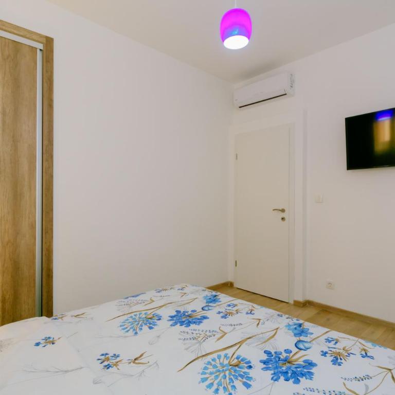 Opium Mar Apartments - Three-Bedroom Apartment with Sea View - 6