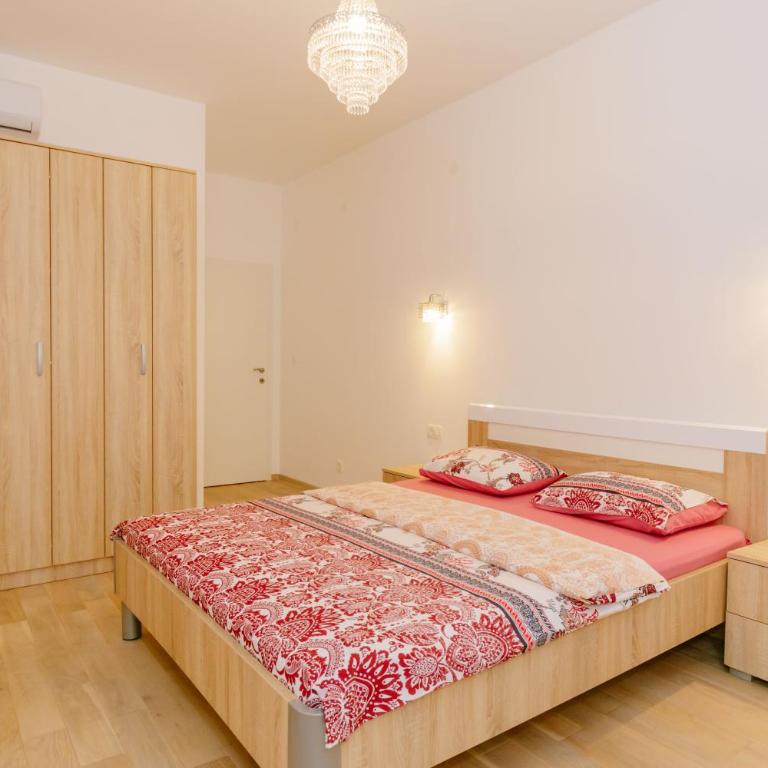 Opium Mar Apartments - Three-Bedroom Apartment with Sea View - 4