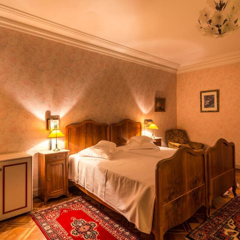 Swiss Historic Hotel Masson - Superior Double Room with Lake View - 10