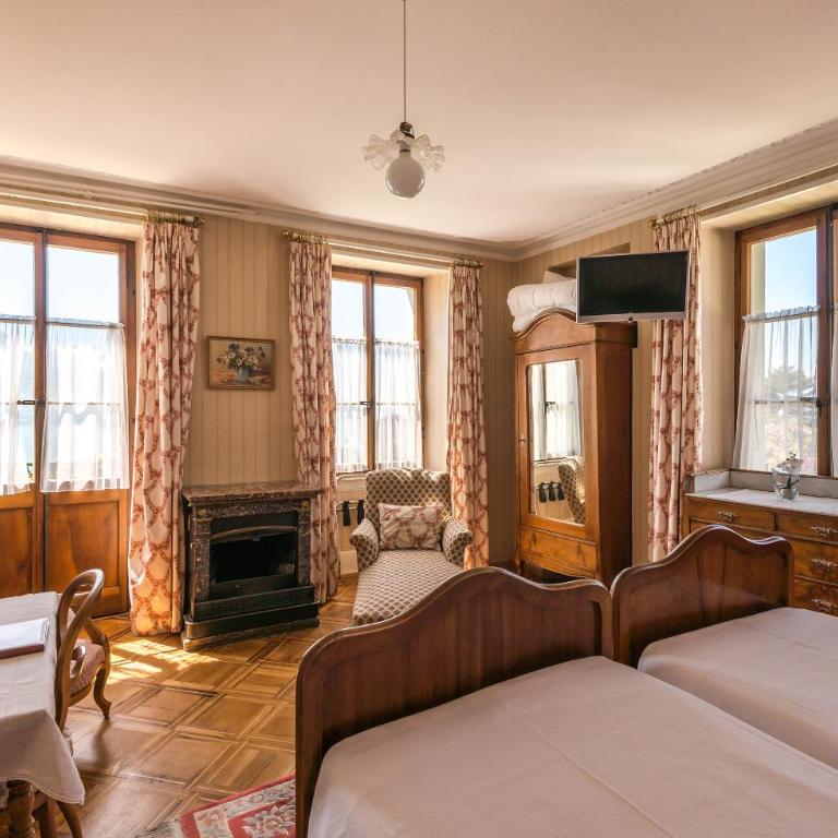 Swiss Historic Hotel Masson - Superior Double Room with Lake View - 3