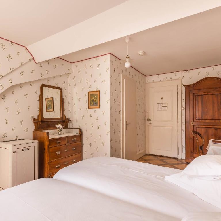 Swiss Historic Hotel Masson - Small Double Room - 3