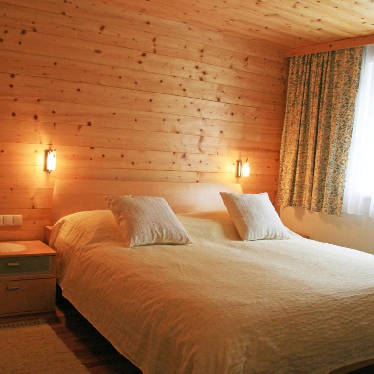 Haus Flua - One-Bedroom Apartment with Terrace - 14