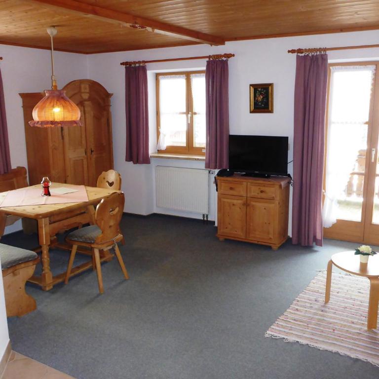Pension Loiplstüberl - Apartment mit Balkon - 4