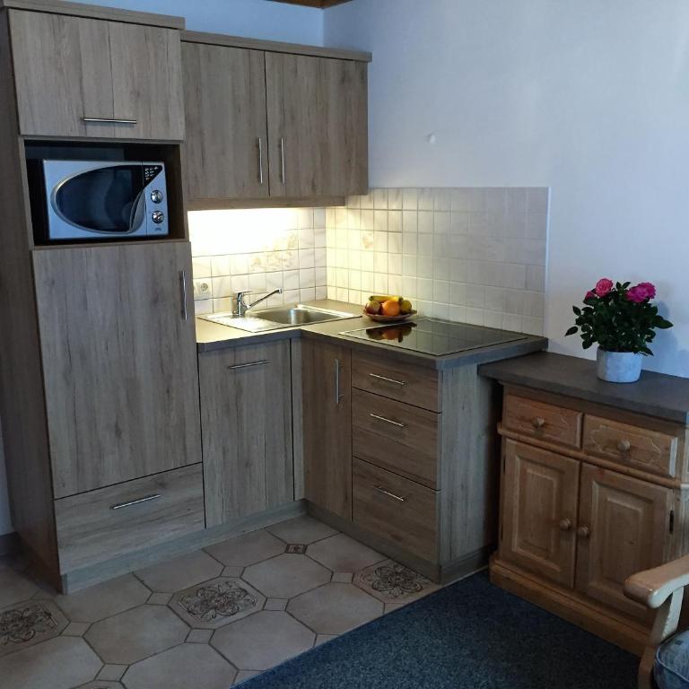 Pension Loiplstüberl - Apartment mit 2 Schlafzimmern und Balkon - 8
