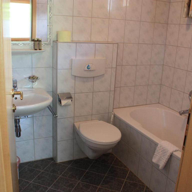 Pension Sattelkopf - Doppelzimmer - Verwall - 1