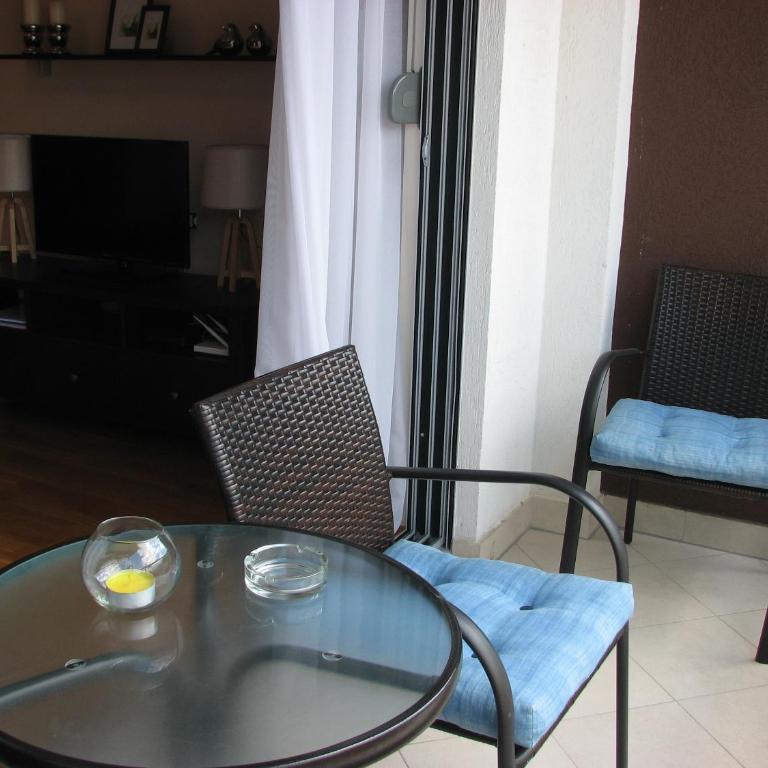 Apartment B&S - One-Bedroom Apartment with Balcony - 24
