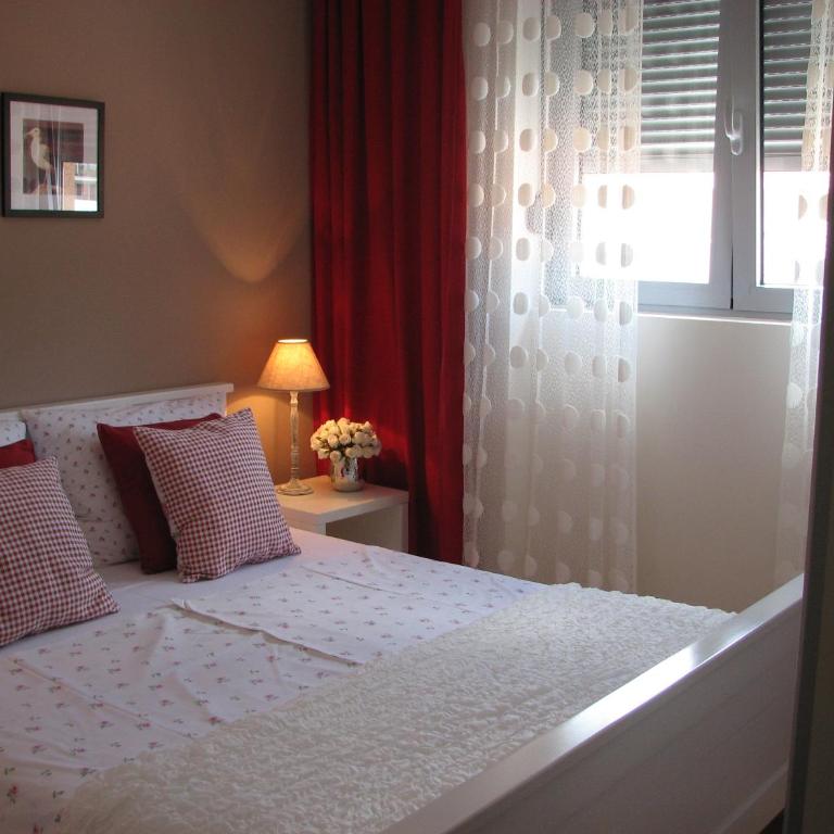 Apartment B&S - One-Bedroom Apartment with Balcony - 45