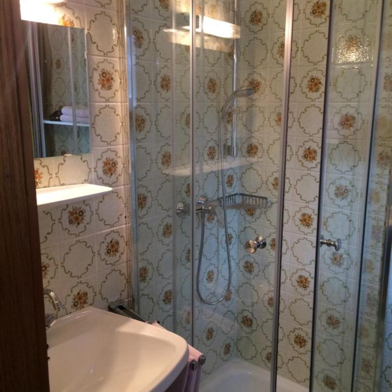 Landhof Aigner - Doppelzimmer mit Balkon - 7