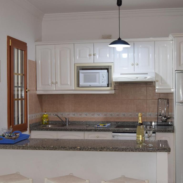 Villas Don Rafael - Three-Bedroom Villa - 22