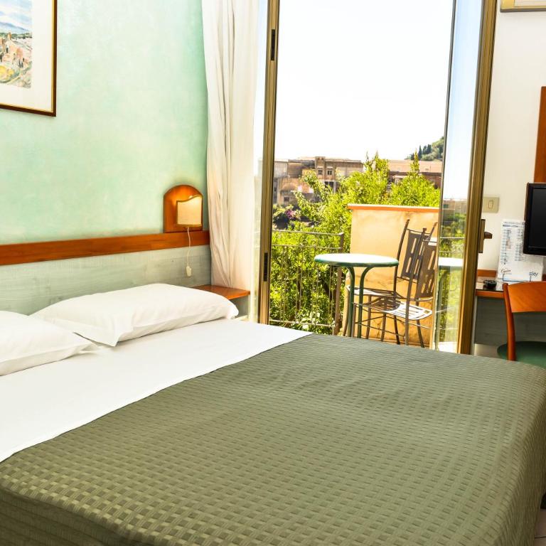 Hotel Condor - Standard Single Room with Sea View - 4