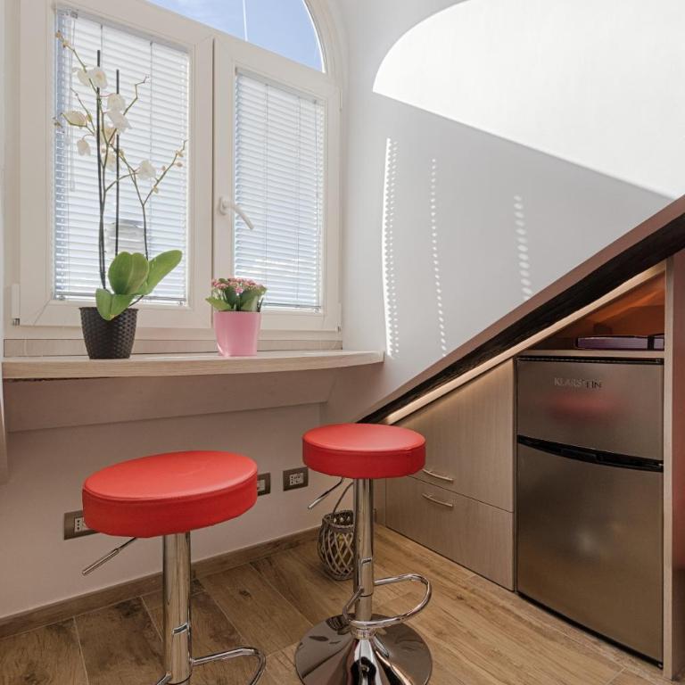 GuestHost - Multifunctional Stylish Studio - Studio Apartment - 12
