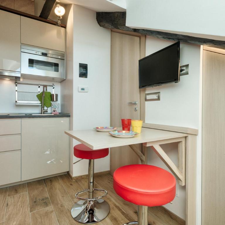 GuestHost - Multifunctional Stylish Studio - Studio Apartment - 1