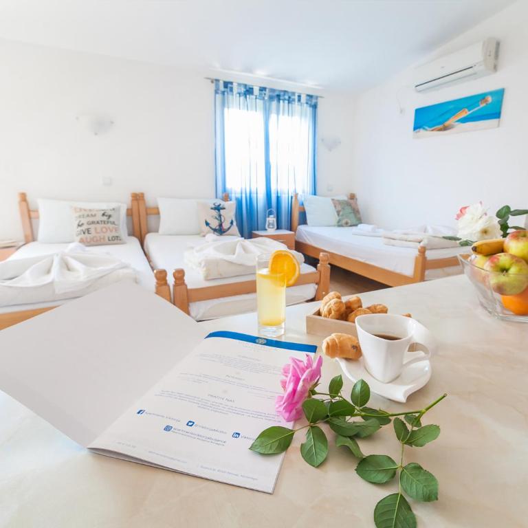 Apartments Viktorija - Studio with Balcony and Sea View (3 Adults) - 4