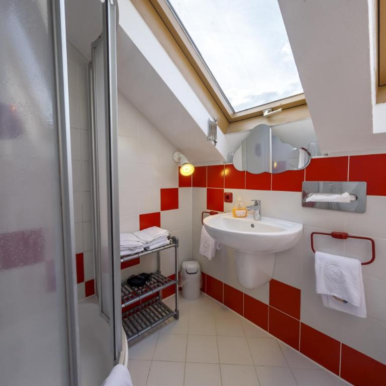Hotel & Gasthof Fraundorfer - Junior Suite - 10