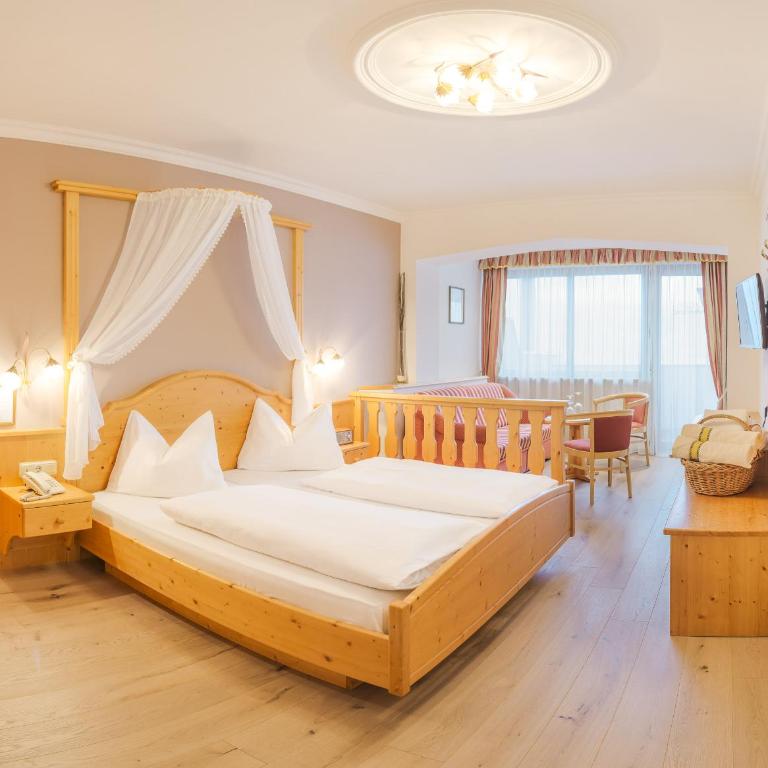 Granpanorama Hotel StephansHof - Comfort Doppelzimmer mit Balkon und Bergblick - 2