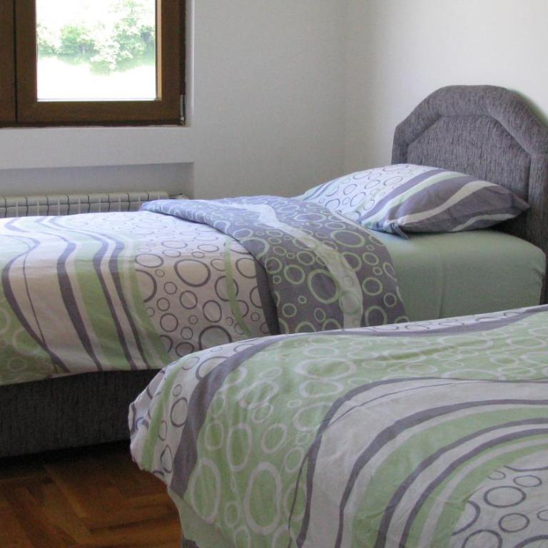 Apartment Holiday - Apartman sa Pogledom na Planinu - 35