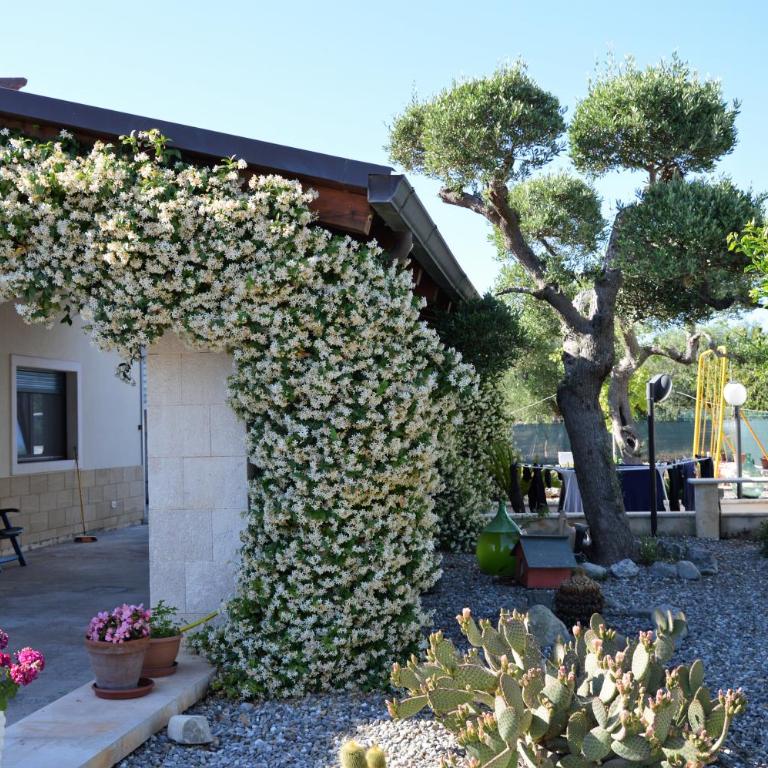 Casa delle Rondini - Camera Familiare con Terrazza - 10