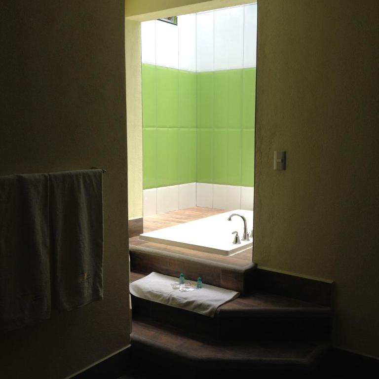 Hotel & Villas 7 - Double Room with Sofa Bed - 2
