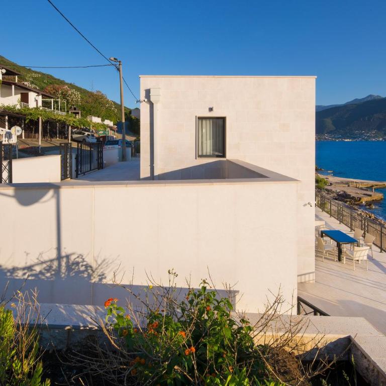 Villa Krasici - Vila - pored Plaže - 14