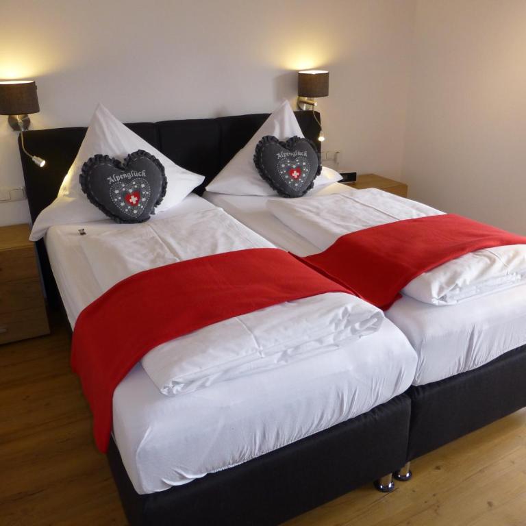 Hotel Engel - Deluxe Doppelzimmer mit Balkon - 13