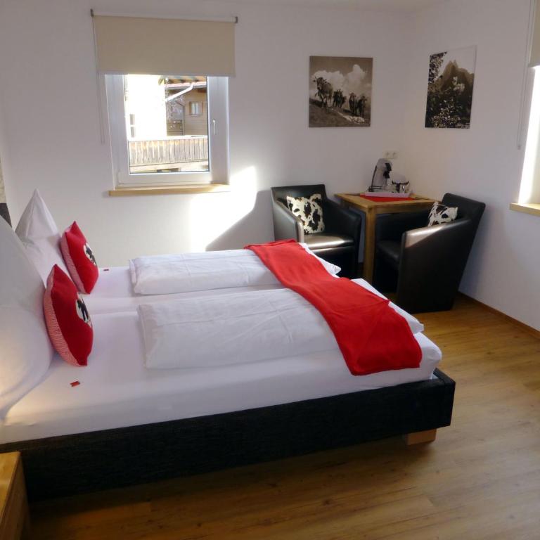 Hotel Engel - Superior Doppelzimmer mit Bergblick - 2