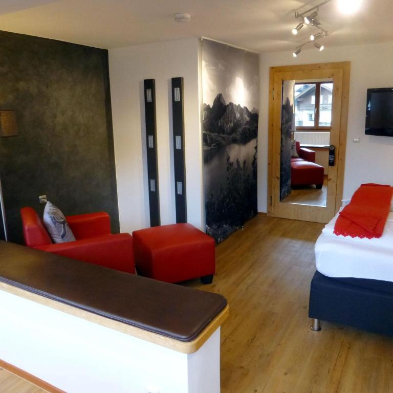 Hotel Engel - Deluxe Doppelzimmer mit Balkon - 5