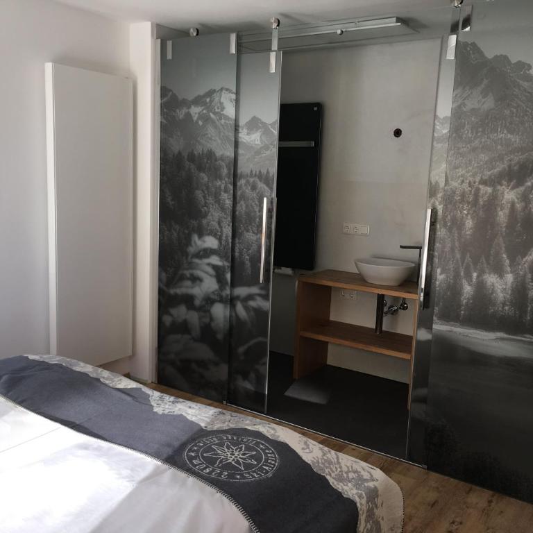 Hotel Engel - Suite mit 1 Schlafzimmer - 4