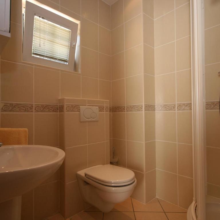 daMonte – Apartments and rooms - Dvokrevetna Soba sa Bračnim Krevetom i Balkonom - 2