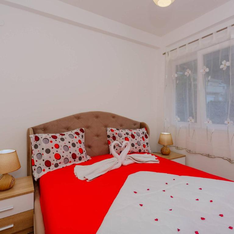 Paradise Bay Apartments - Two-Bedroom Apartment - 16