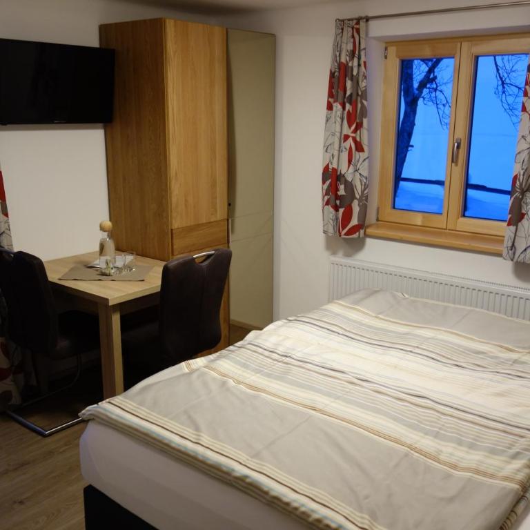 Gasthof Dietrichshorn - Double Room with Mountain View - 3