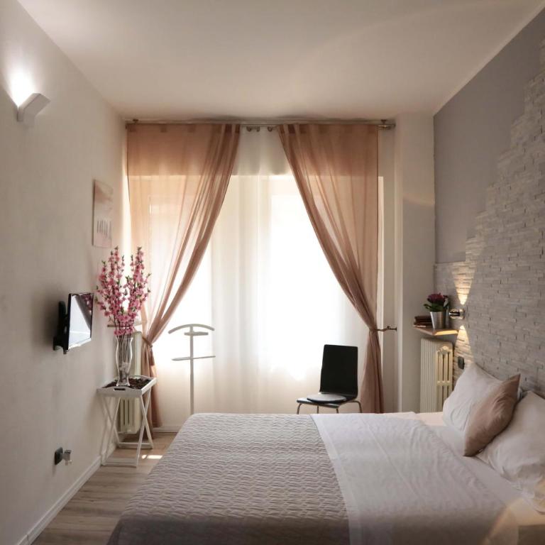 Aurelia Rooms - Camera Matrimoniale - 1