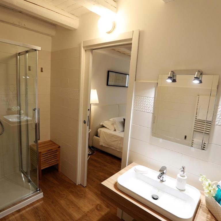 La Maison De Charme ROOMS - Junior Suite with Balcony - 5