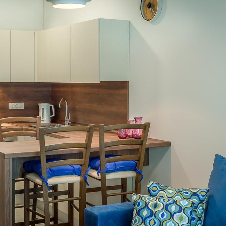 Adriatic Sunshine Apartment - Apartman sa 2 Spavaće Sobe, Balkonom i Pogledom na More - 7