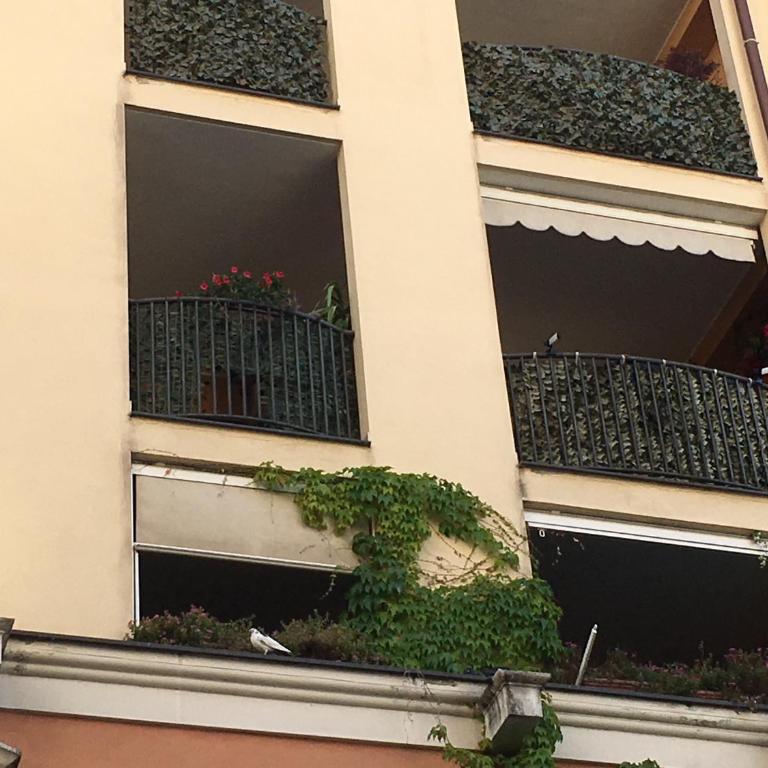 Flowers Apartment - Appartamento con Balcone - 22