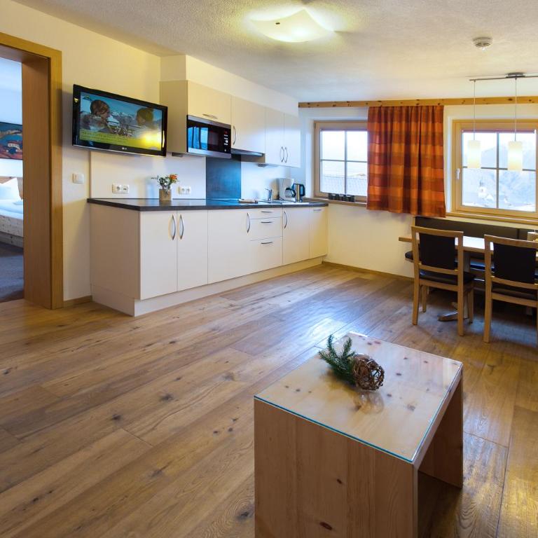 dorfblick FISS - apartments & rooms - Appartement Familial avec Balcon ou Terrasse - 2