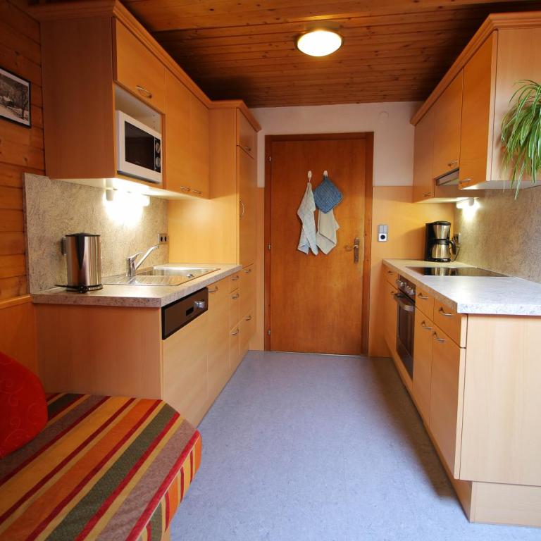 Heachhof - Apartment mit 5 Schlafzimmern und Balkon - 33