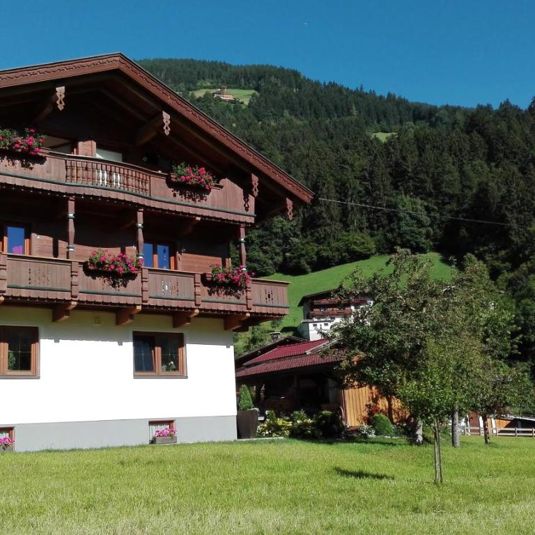 Apartment Theresia - Apartment mit Blick auf die Berge - 1