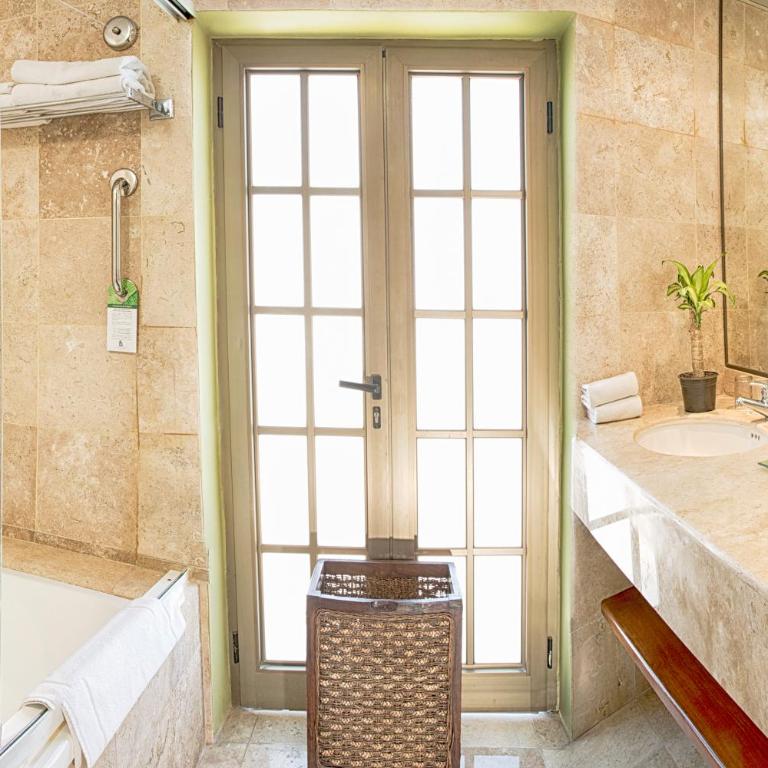 Hotel Los Itzaes by 5th av - Junior Suite - 1