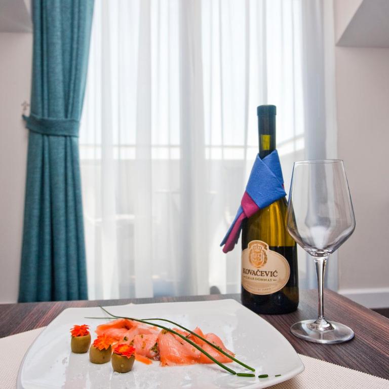 Wellness & Spa Hotel ACD - Double Room with Balcony - 8