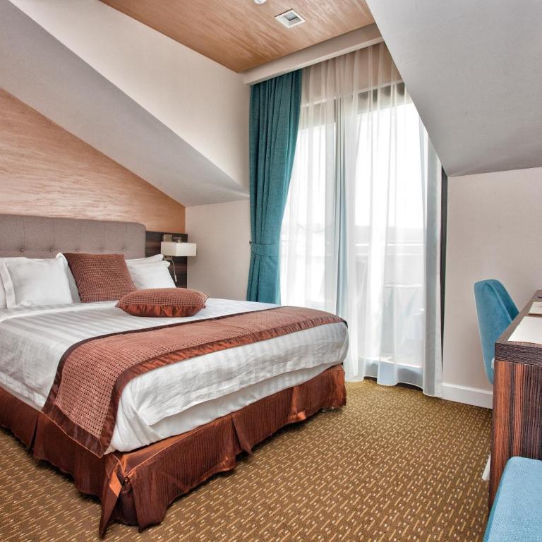 Wellness & Spa Hotel ACD - Double Room with Balcony - 2