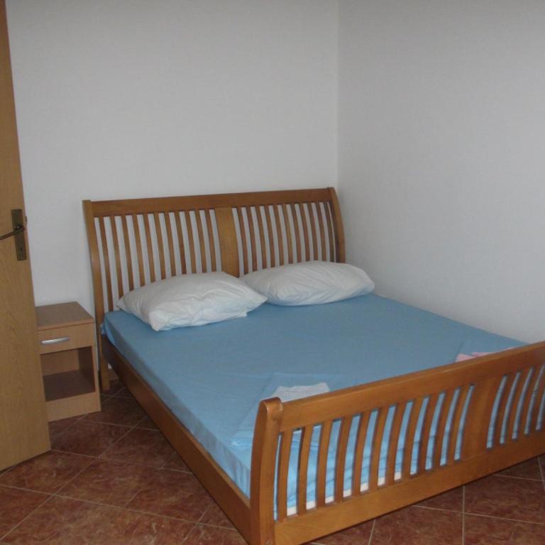 Apartmani Stojanović - Apartman s 1 Spavaćom Sobom i Terasom - 4