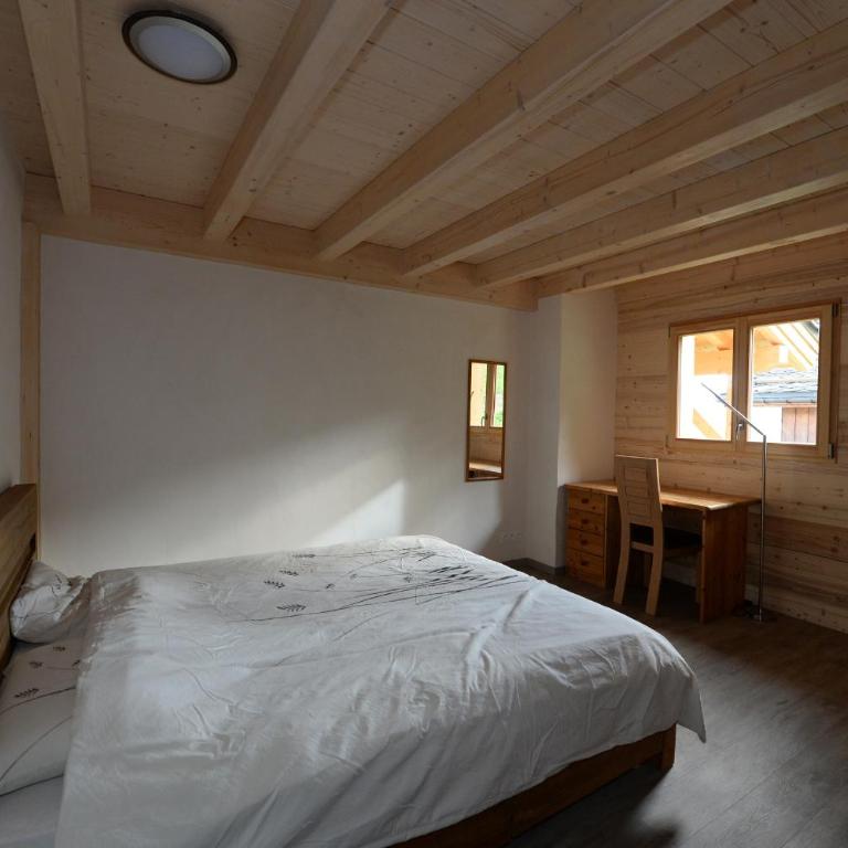 La Case à Kio - Chambre Lit Queen-Size avec Salle de Bains Commune - 7