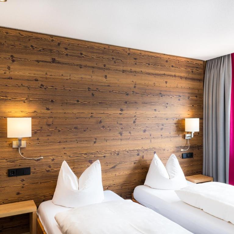 Hotel Garni Ernst Falch - Doppel- oder Zweibettzimmer - 5
