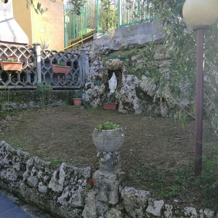 B&B Mare e Monti - Camera Matrimoniale con Bagno Privato Esterno - 17