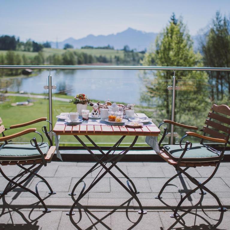 Dreimäderlhaus - Das vegetarische Boutique Hotel - Premium Familienzimmer mit Seeblick - 3