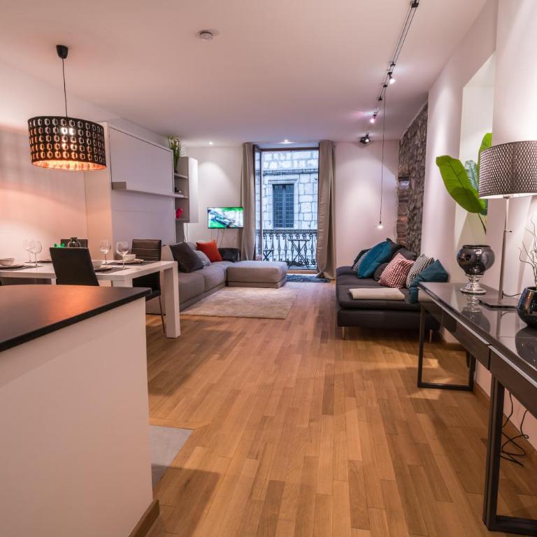 Le Balcon de la Vieille Ville Annecy - Deluxe Apartment with Balcony - 20